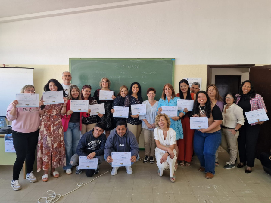 Cáritas clausura el curso de ayuda a domicilio en Cee