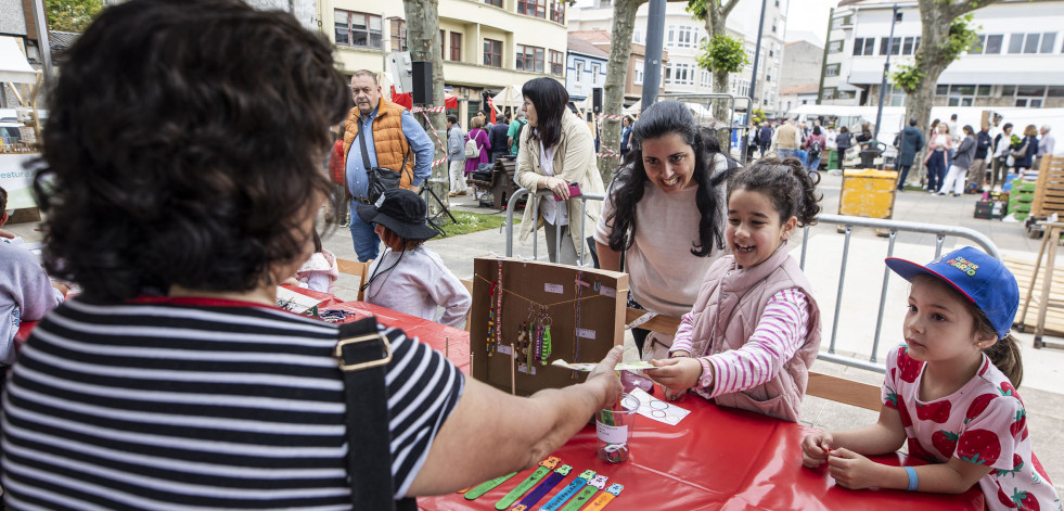 Los más pequeños le toman el pulso a la feria carballesa más saludable y gastronómica