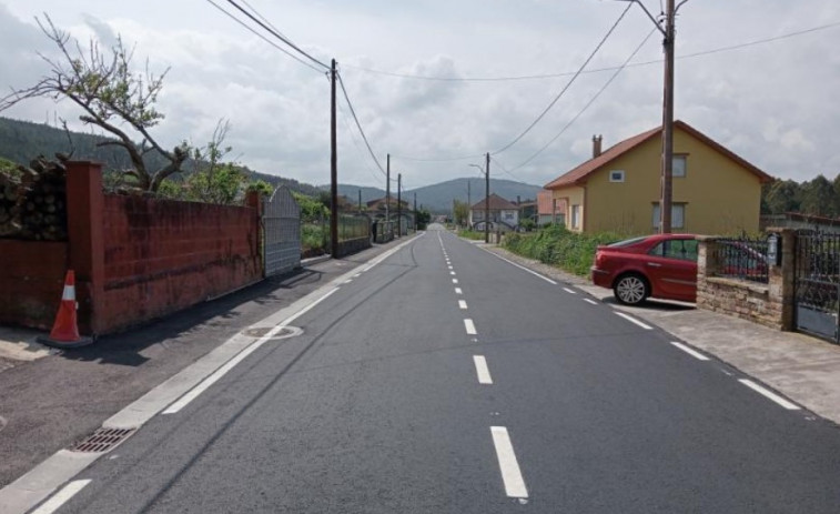 Camariñas, con ayuda de Agader, mejora un vial en Xaviña