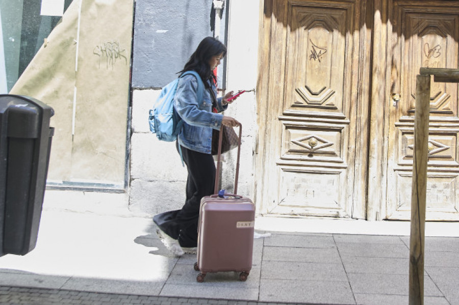 España recibió más de 25,6 millones de turistas hasta abril, un 7,1% más que en el mismo periodo de 2024