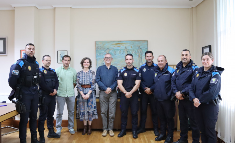 Toma de posesión de un nuevo oficial de la Policía carballesa