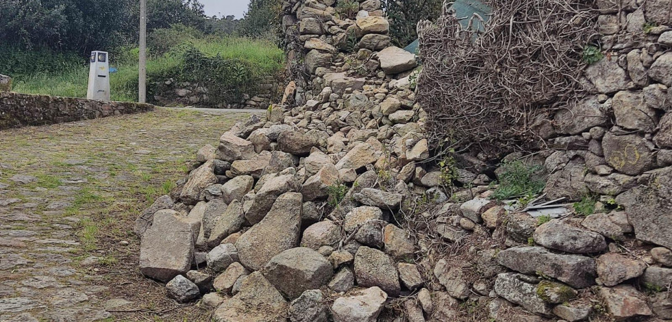 El BNG solicita a la Xunta actuar de forma urgente en la iglesia muxiana de San Martiño de Ozón