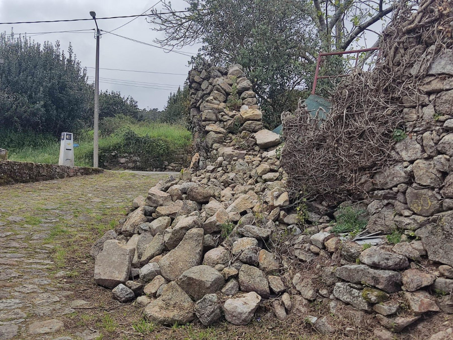 El BNG solicita a la Xunta actuar de forma urgente en la iglesia muxiana de San Martiño de Ozón