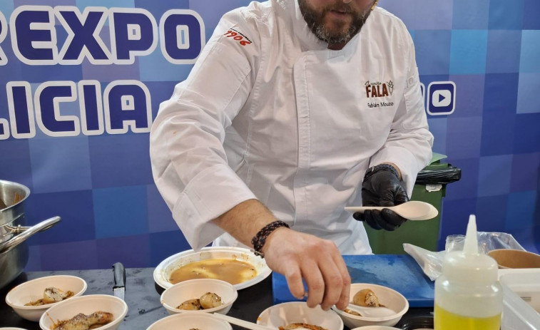Fabián Mouzo representa la gastronomía vimiancesa con un showcooking en Festur