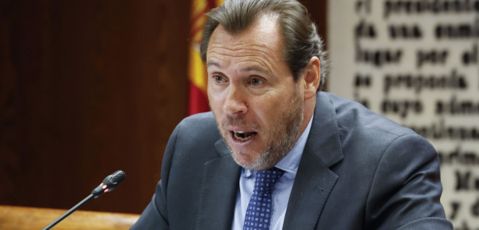 El Gobierno aprobará el martes el plan ‘Verano Joven 2025’ con descuentos para tren y autobús