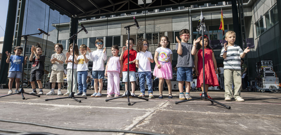 El festival de la Escola da Rúa de Carballo, en imágenes