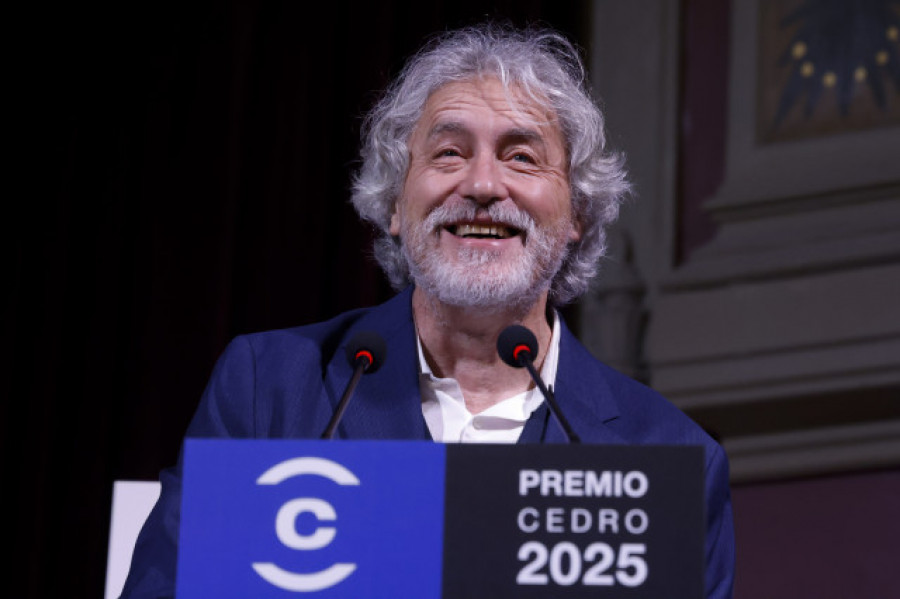 Manuel Rivas, entre los 15 finalistas de la Bienal de Novela Mario Vargas Llosa