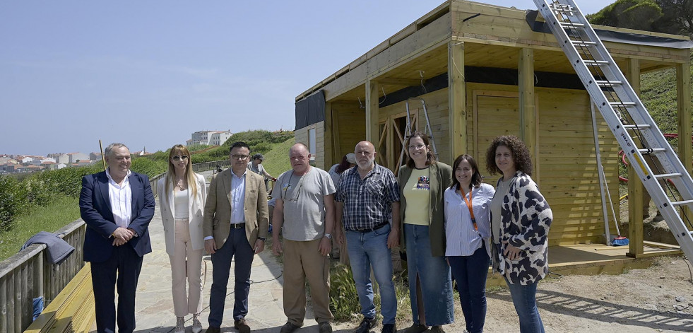 Visita del conselleiro de Emprego al PIE y el obradoiro dual de A Laracha