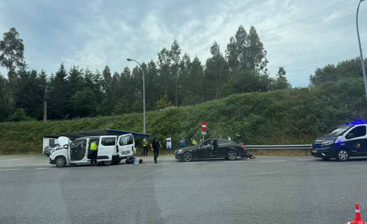Control de la Policía Nacional en la autovía en Carballo