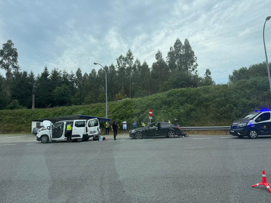 Control de la Policía Nacional en la autovía en Carballo