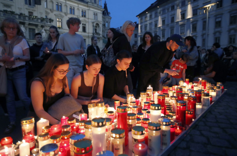 Austria se despierta en medio de la pesadilla por la peor masacre en el país desde la Segunda Guerra Mundial
