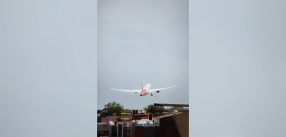 Un avión con destino Londres se estrella en la India con 169 indios, 53 británicos y siete portugueses a bordo