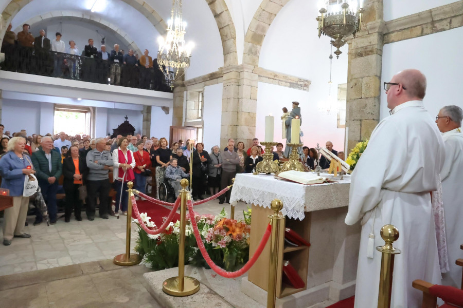 La Costa da Morte honra a San Antonio