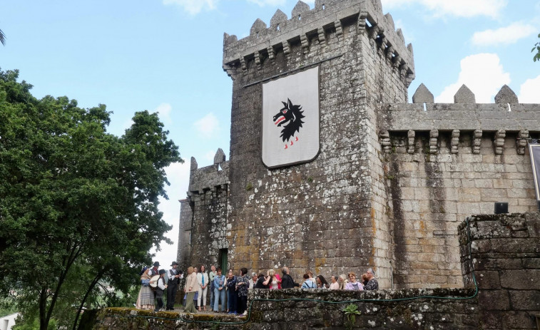 Cuenta atrás para el Asalto ao Castelo con el izado del pendón