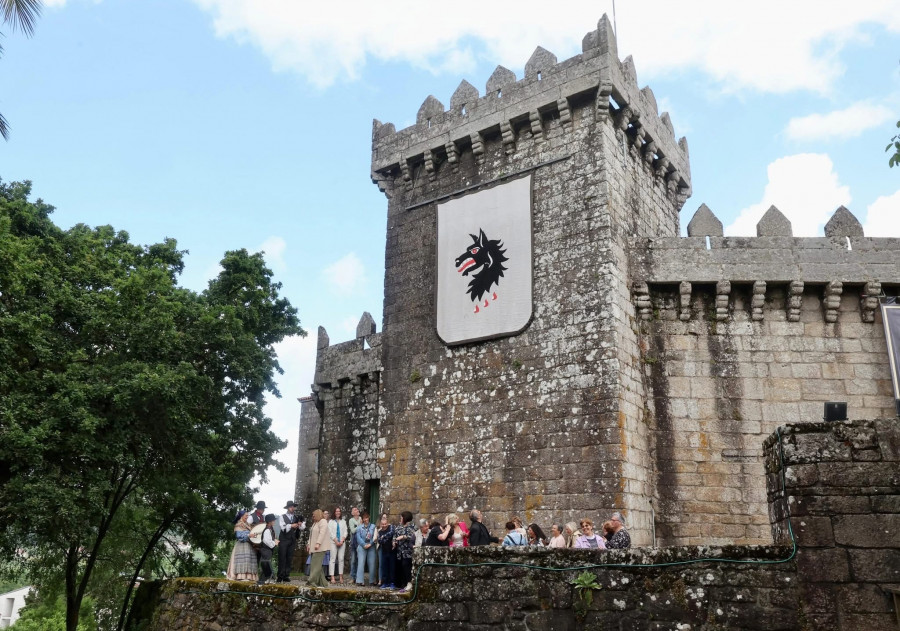 Cuenta atrás para el Asalto ao Castelo con el izado del pendón