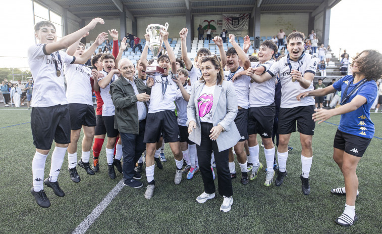 El Dumbría gana dos Copas da Costa  más y podría lograr 5 en una semana