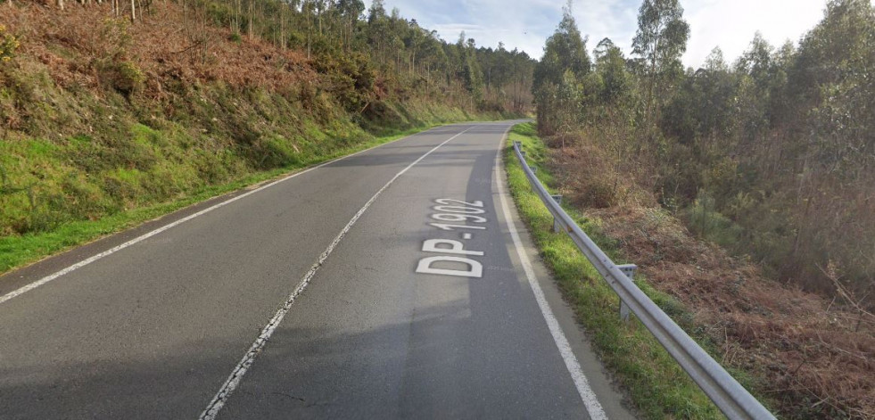 La Diputación adjudica por 377.000 euros la renovación del firme en el vial Carballo-Razo