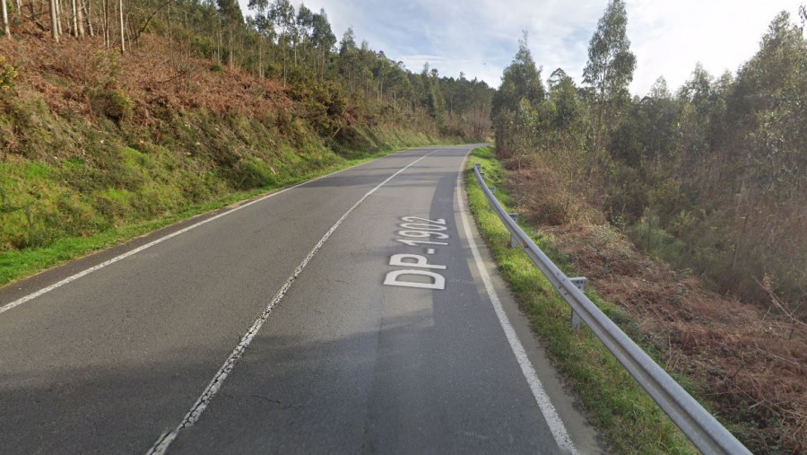 La Diputación adjudica por 377.000 euros la renovación del firme en el vial Carballo-Razo