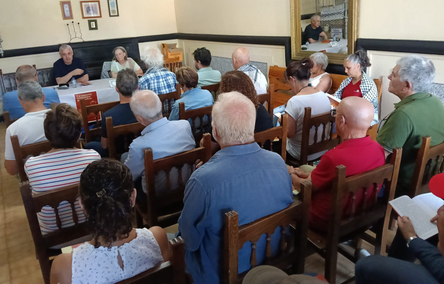 El BNG aboga en una charla en Corcubión por un concierto económico propio para Galicia