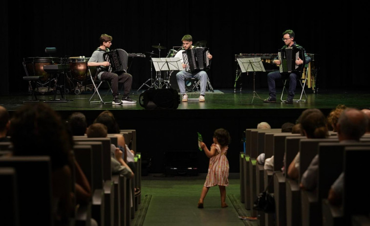 La Escola de Música de Cee despide el curso por todo lo alto