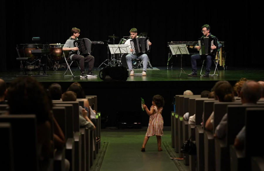 La Escola de Música de Cee despide el curso por todo lo alto