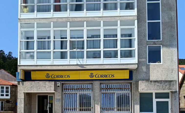 El BNG pregunta en el Congreso por los planes del Gobierno para el edificio de Correos de Corcubión