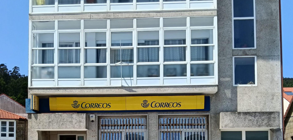 El BNG pregunta en el Congreso por los planes del Gobierno para el edificio de Correos de Corcubión