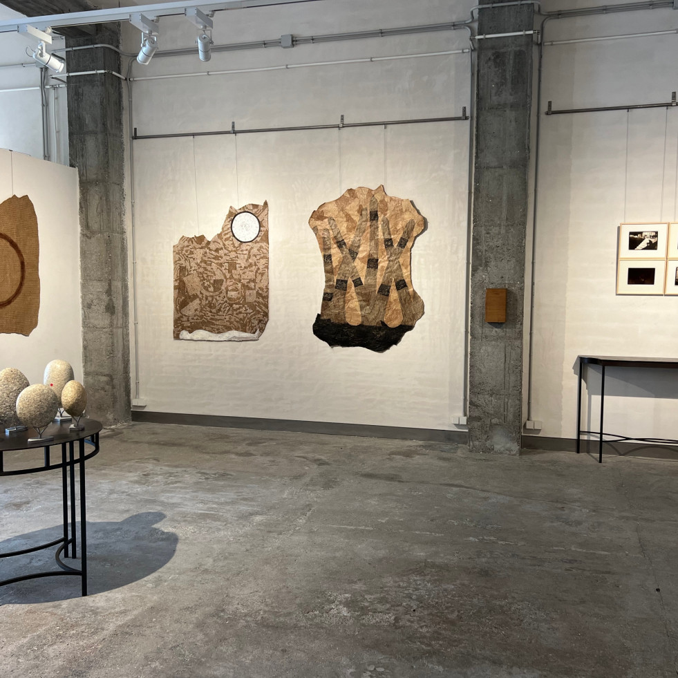 La galería de arte Manolo Eirín  inaugura la exposición colectiva ‘O futuro será prehistórico’