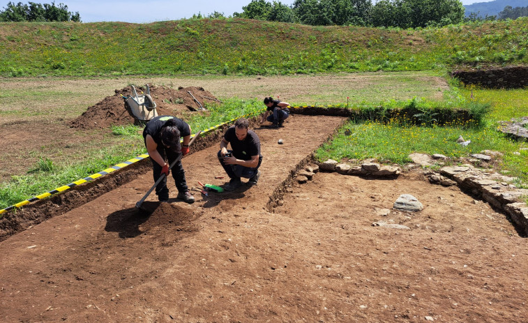 Vimianzo inicia una nueva campaña de excavación  en el Castro das Barreiras