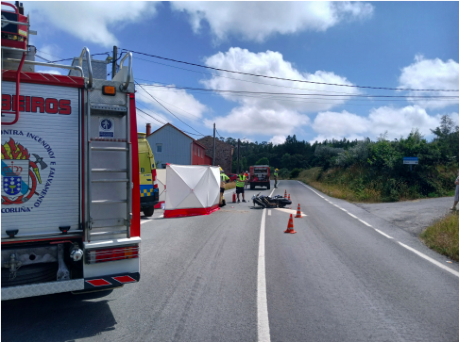 Fallece un motorista tras colisionar con un turismo en Santa Comba