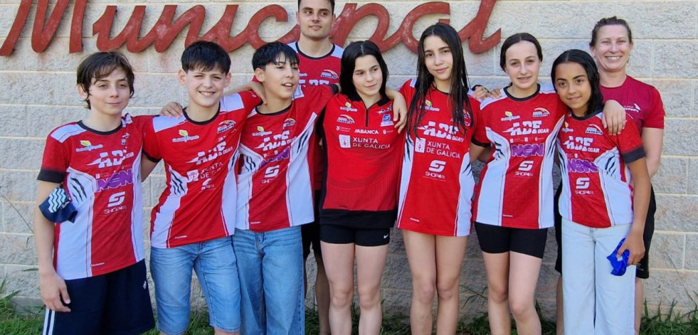 Nueve preseas y tres récords para los alevines AD Fogar en el gallego