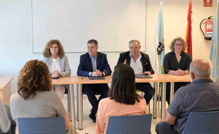 La Xunta refuerza la FP en A Laracha con aulas nómadas y un nuevo ciclo dual de logística