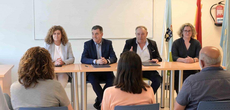 La Xunta refuerza la FP en A Laracha con aulas nómadas y un nuevo ciclo dual de logística