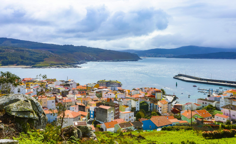 La Xunta facilita la reversión de terrenos sin utilidad en cuatro puertos de la Costa da Morte