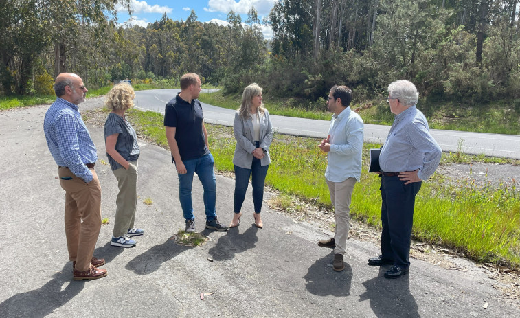 La Diputación quiere eliminar las curvas peligrosas en el vial Coristanco-Santa Comba