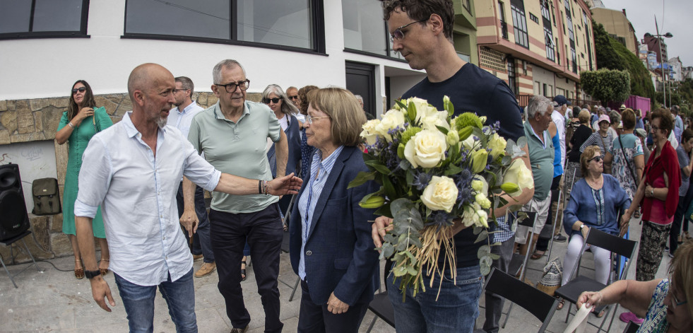 Emotivo y multitudinario homenaje en recuerdo de Luis Cancela Vecino en Malpica
