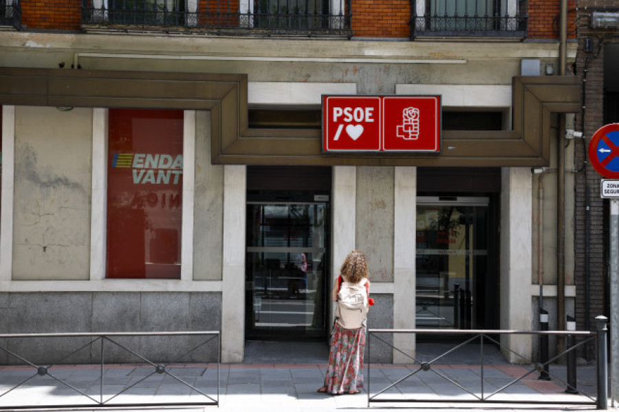 El PSOE considerará motivo de expulsión "obtener" sexo a cambio de dinero