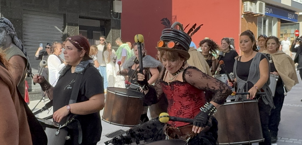 El Asalto llena de animación las calles de Vimianzo, a la espera de la gran cita nocturna