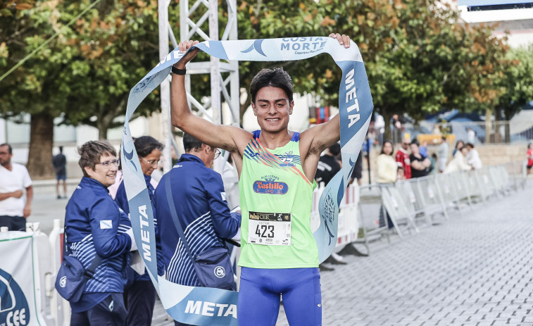 Víctor Ramos y Tina Fernández ganan la carrera de Cee