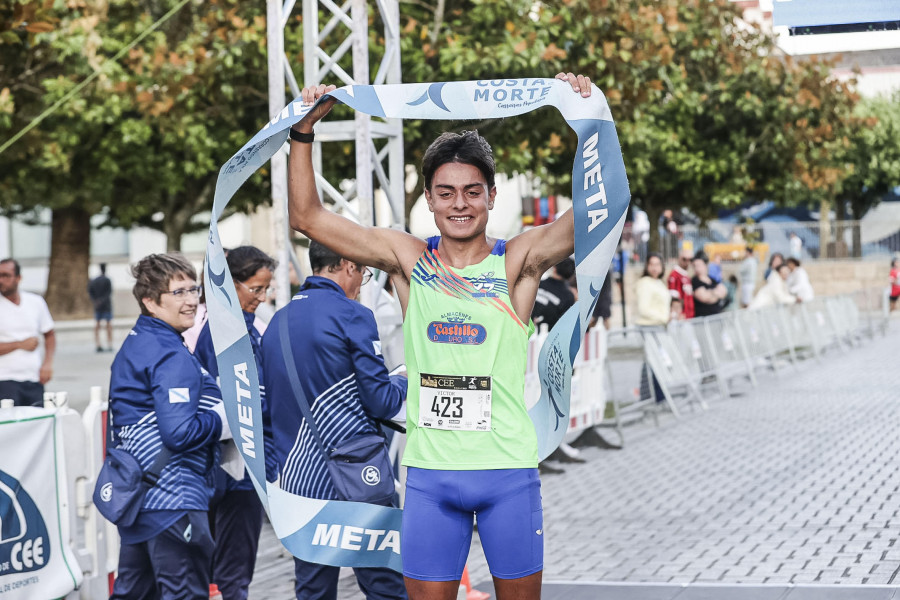 Víctor Ramos y Tina Fernández ganan la carrera de Cee