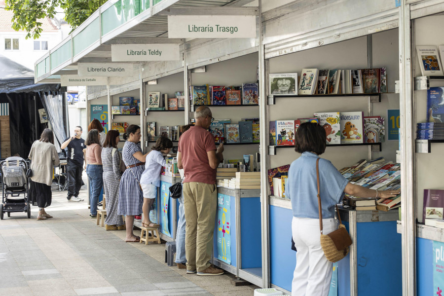 Abre el Verán Cultural de Carballo con cine al aire libre
