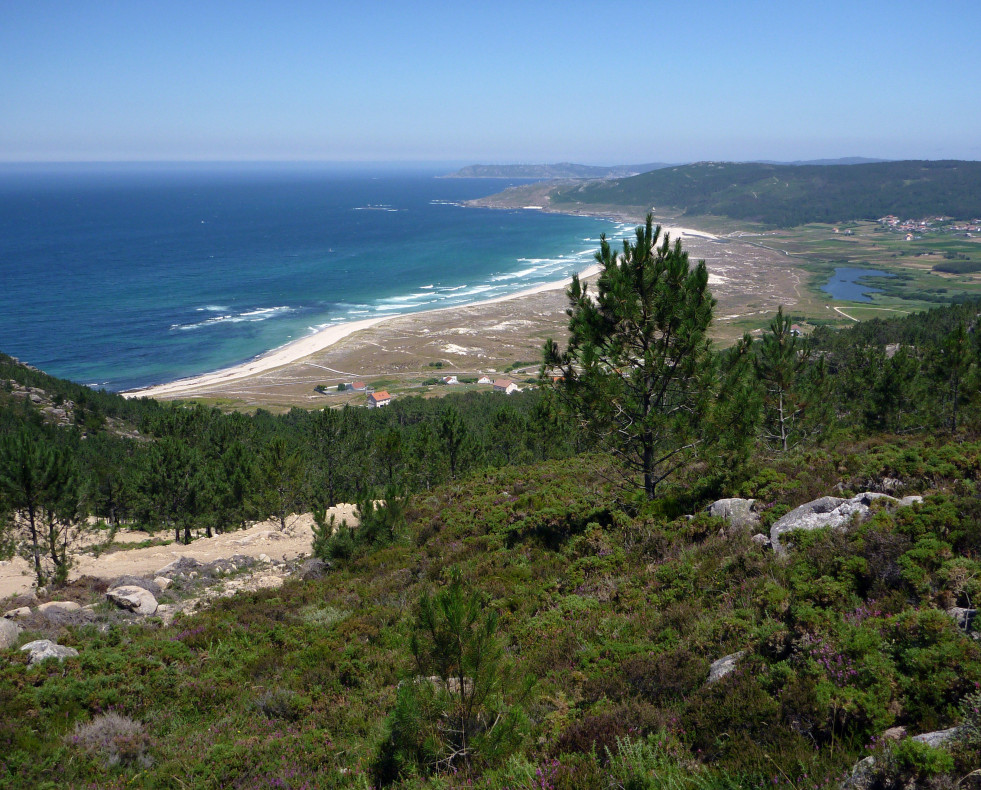 Espacio natural protegido de la laguna y dunas de Traba 30203.25