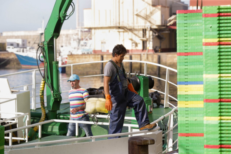 Planas insistirá en pedir que la CE excluya el palangre de fondo del veto a la pesca en aguas vulnerables