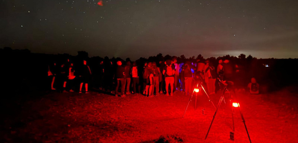 Cee será en agosto un palco natural para contemplar las Perseidas en todo su esplendor
