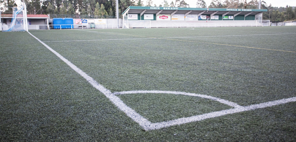 El Concello de Vimianzo abre una consulta para elegir un nombre para el campo de fútbol municipal