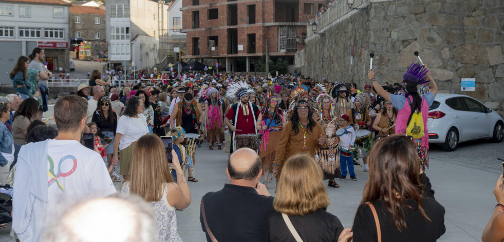 Fisterra disfruta de su Entroido de verano