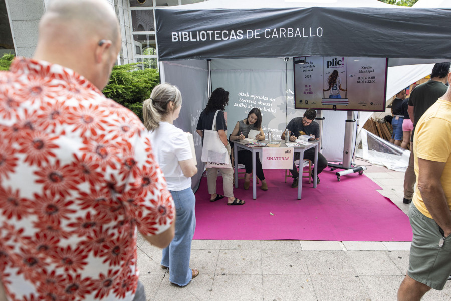La Praza dos Libros remata con buen sabor de boca en Carballo