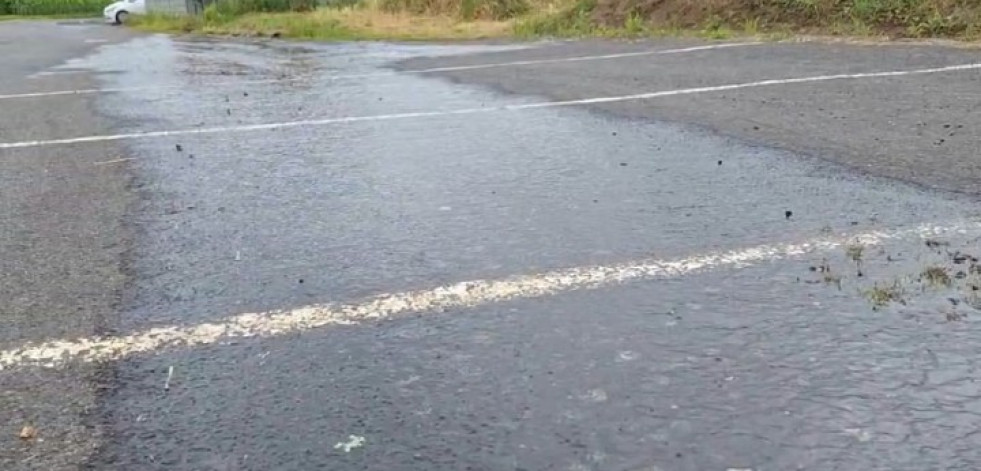 El BNG de Vimianzo exige actuar con urgencia para localizar el origen de una fuga de agua en Cambeda
