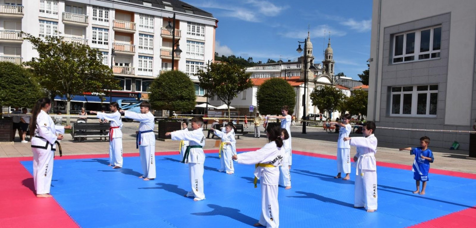 Cee transforma mañana sus calles en un gran recinto deportivo por el X Día do Deporte na Rúa