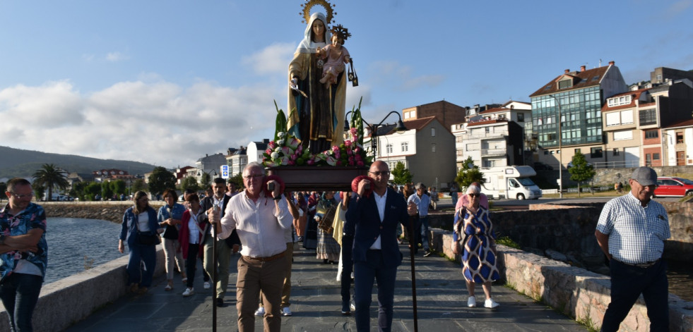 Cee culminará las fiestas del Carmen con su sardiñada popular